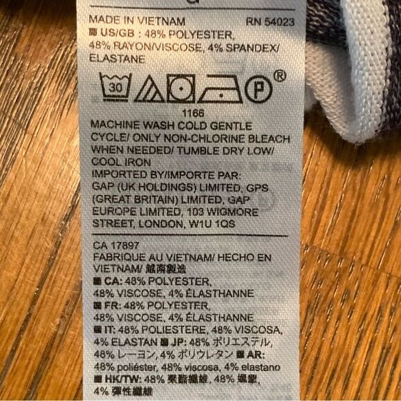 Gap Striped Tank Top Women’s Large White Navy Blue V-Neck Swing. - Picture 6 of 8